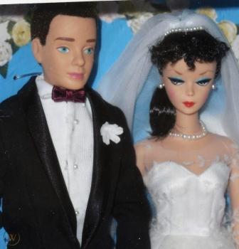 Mattel - Barbie - My Favorite Couple - Wedding Day Barbie & Ken Giftset - Poupée (1959 dolls repro)